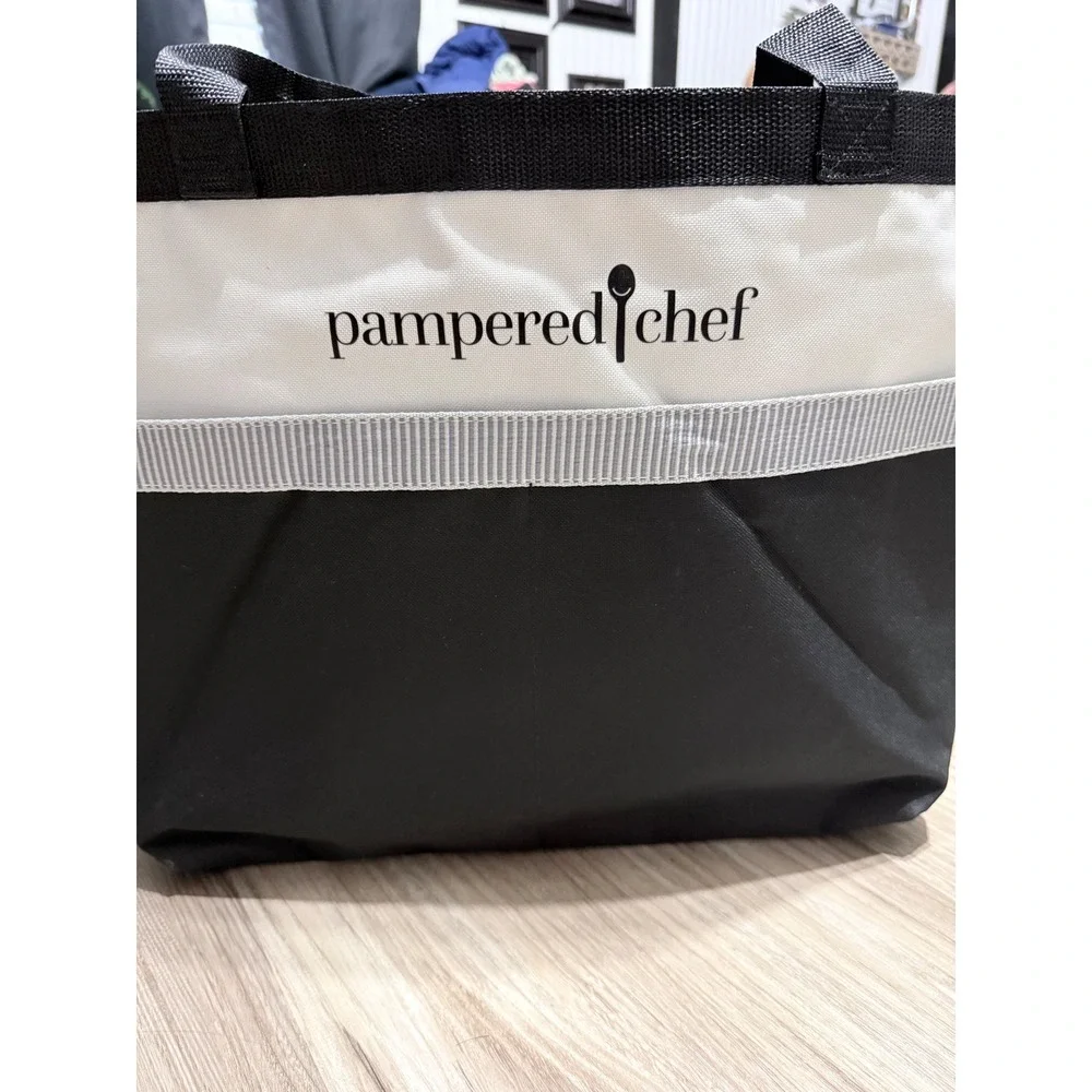 Pampered Chef Large Utility Tote Bag Black White Divided Organizer Shopping Bag